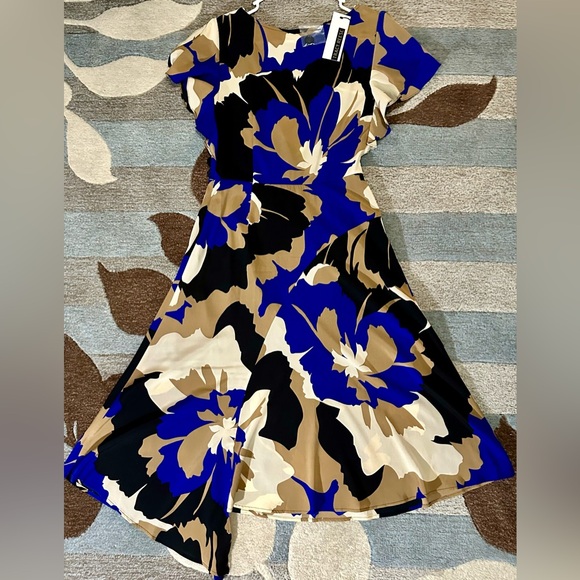 NWT Tracy Reese Flutter Sleeve Asymmetric Surplice Midi Dress in Neutral Floral - Picture 7 of 10